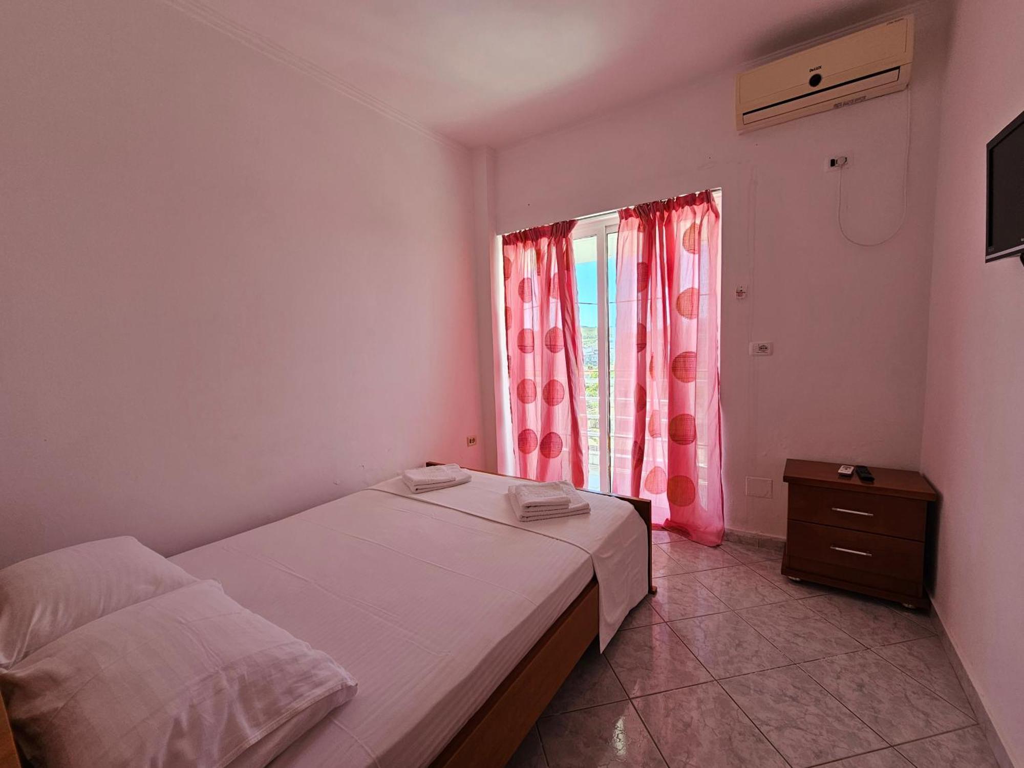 City Center Gjordeni Apartments Ksamil Bagian luar foto