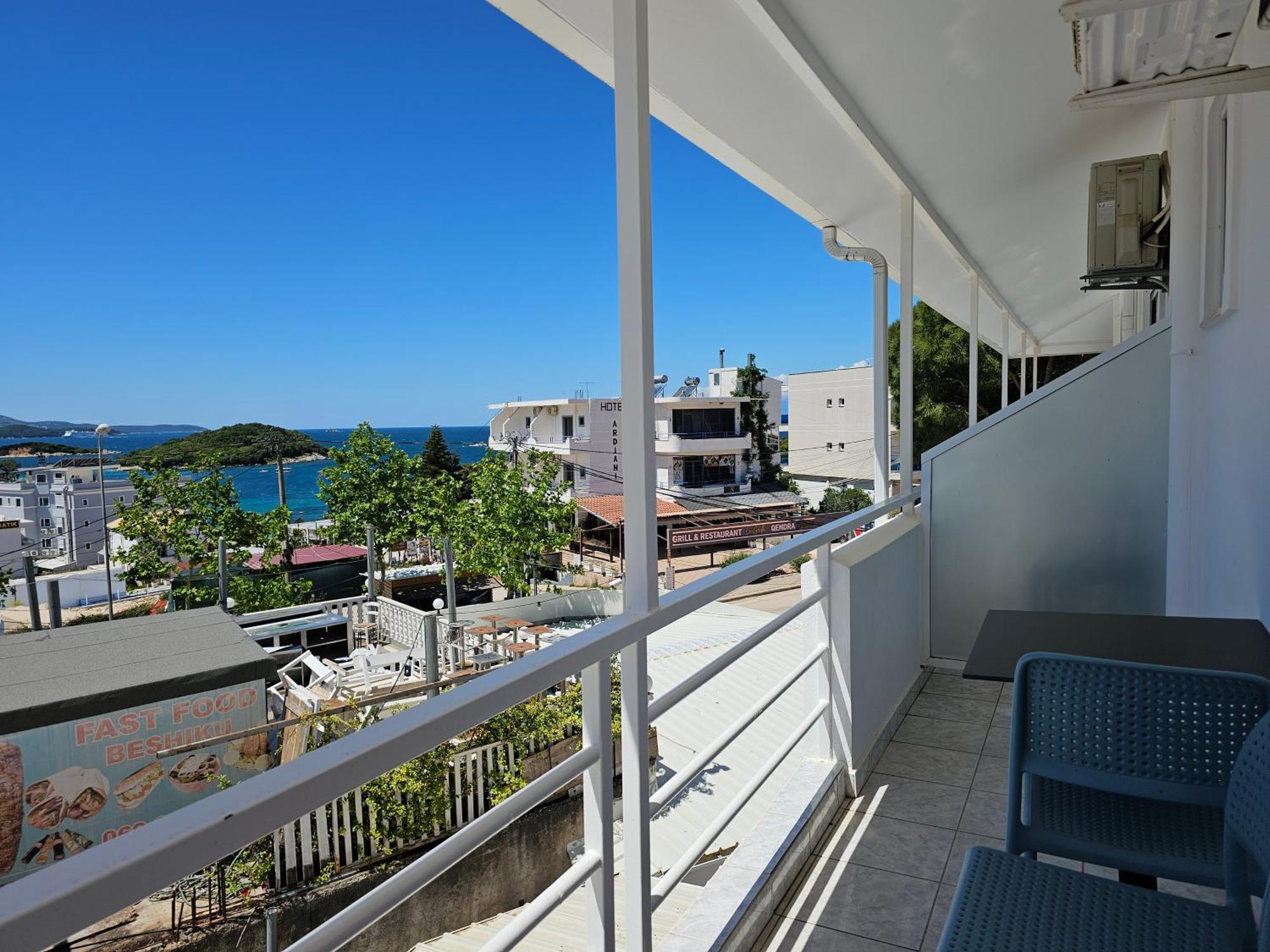 City Center Gjordeni Apartments Ksamil Bagian luar foto
